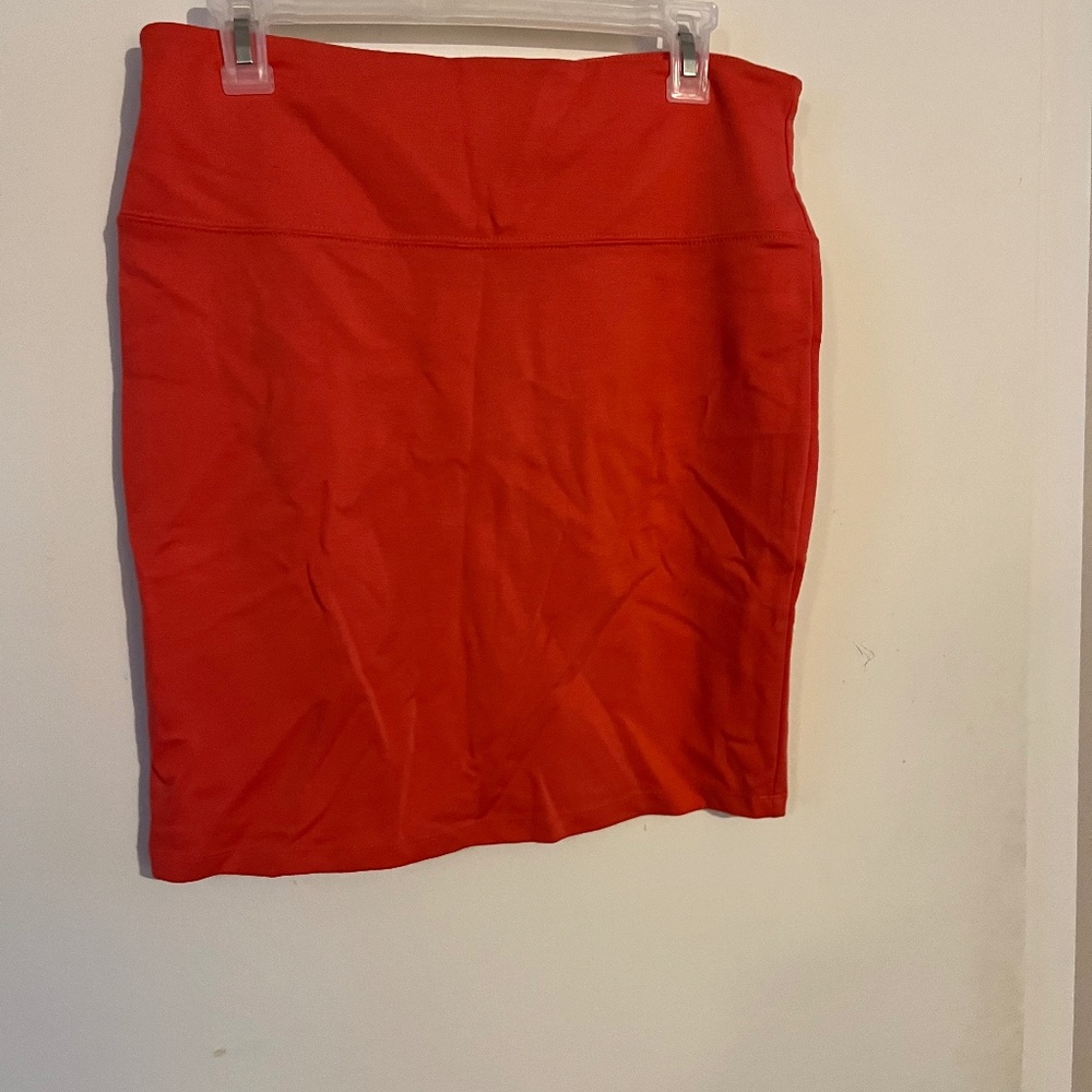 Pin skirt
